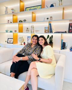 Nimika Ratnakar Instagram - From making cookies and cakes at home for us during our college times to having your own beautiful cafe today,  @the_nameless_traveller so proud of you darling 🤗 Enjoyed every bit of the food I tasted @cafe.flourista ❤️ Congratulations love 💕 

#cafeflourista #nimika #nimikaratnakar #pushpavati #dboss #darshanthoogudeepasrinivas #kaatera #bestfriends #bestie #cafe #goodfood #trending #trend #foodforlife #foodie #mangalore #mangaloremerijaan #kudla