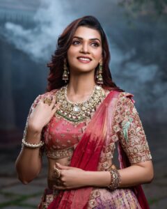 Nimika Ratnakar Instagram - Wear life like an ornament 😀

Designer & styling - @angalakruthi 
Photographer - @divinephotography.in 
Jewelry - @sriganeshjewellers 
Makeup - @nageshmakeover09 
Venue - @thepeacockgrove @thetharavadumane 

#actor #model #nimika #nimikaratnakar #pushpavati #shakeitpushpavati #dboss #darshanthoogudeepasrinivas #kaatera #vogue #ethnicwear #jewellery #design #desifashion #mua #traditionalwear #trend #trending #celebration #wedding #photography #photooftheday #photo #photoshoot