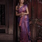 Nimika Ratnakar Instagram – Always stay connected to your roots 🍂🍁🍃 #soulsearching 

Styled by : @new.princess.salon 
Makeup & hair : Sharmila @new.princess.salon 
Jewellery: @new.princess.salon 
Photography: @prasadimages 
Location: @heritage.villaa 
Saree: @manikya_silks_suits 
Blouse: @thechunari 

#dboss #darshanthoogudeepasrinivas #challengingstardarshan #d56 #kaatera #actor #model #trending #trend #kabza  #kannada #kannadaactress #sandalwood #photooftheday #photography #ethnicwear #kranti #nimika #nimikaratnakar #pushpavati
