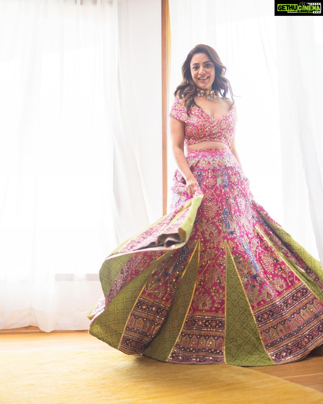 Nisha Agarwal Instagram - As the sun sets on Navratri, the ninth day heralds a unique celebration dedicated to Goddess Siddhidatri, may she grant us with supernatural powers and divine blessings in abundance ❤️🙏 Wearing: @theroyaleum @vblitzcommunications Jewels: @illuminate_shine_everyday MUA : @khush.mua Hair : @pallavigadade #indianwedding #indianfestival #indianfestivewear #indiandesigners #indiandesignerwear