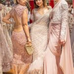 Nisha Agarwal Instagram - Why can’t you have multiple friends?🤷‍♀️💕 I definitely have a lot of people whom I share a certain bond with and each one has a special place in my heart 🫶 Do you agree? 🥰 We all are wearing @eeksha_official Don’t you think our outfits are so stunning? 🤩 #mammaandherfriends #friends #indiancouture #festivefashion #indiandesigner #eekshaofficial #transitionreels #reelkarofeelkaro #reelitfeelit #reelindia #indianweddingseason #indiancourturefashion #festiveseason #indianfashion Mumbai Maharashtra - मुंबई महाराष्ट्र