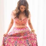 Nisha Agarwal Instagram - As the sun sets on Navratri, the ninth day heralds a unique celebration dedicated to Goddess Siddhidatri, may she grant us with supernatural powers and divine blessings in abundance ❤️🙏 Wearing: @theroyaleum @vblitzcommunications Jewels: @illuminate_shine_everyday MUA : @khush.mua Hair : @pallavigadade #indianwedding #indianfestival #indianfestivewear #indiandesigners #indiandesignerwear
