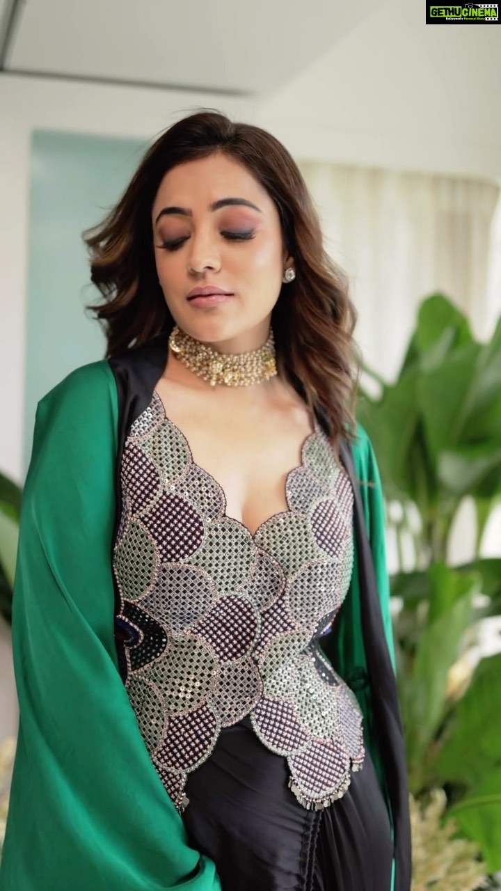 Nisha Agarwal Instagram - The Diwali parties have officially started.. here we go with my Look no 1. In my absolute favorite @nupurkanoiofficial this garment just fits soo well, that I feeling just looking like a wow ;) Wearing @nupurkanoiofficial Neckpiece @dhora_india Ring - @vinantimanji Bag - @quirkytalesbyrima Shoes - @maisonvalentino #festivefit #festivefits #indianfestival #indianfestivewear #indiandesigners #indiandesignerwear