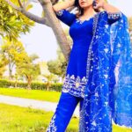 Nisha Bano Instagram - Beautiful suit by @zuri_aks ♥️ Makeup by- @sanveer04♥️ #nishabano @mann30preet tag u bus ave hi 😂😂😂
