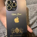 Nisha Bano Instagram - New phone 24KT Gold limited edition 😍😍 Thanku @mohanbirbal g New Movie Soon #mrshudai movie 🎥 #harjotfilmilok #harsimran 🥰