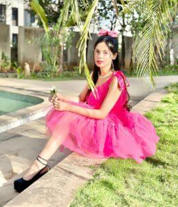Nitanshi Goel Instagram - In the future, if by some miracle you ever find yourself in the position to fall in love again . . . fall in love with me 💕✨ 📸 @rashigoelofficial #nitanshigoel #nitanshians #itendswithus #maidaan #laapataaladiesteaser hairstyles clothing brand