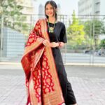 Nitanshi Goel Instagram - Ab chahe jo manwaale ♥️✨ Wearing @krishaclothing Jewellery @mv.fashionjwellery Juttis @kottagekulture #meresapne