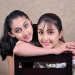 Nithya Das Instagram - Irreplaceable ❤️ #motherdaughter #instamood #lovely