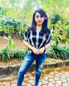 Nithya Das Instagram - Madness is in everyone🤣🌺🌸