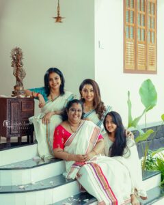 Nithya Das Instagram - Happy vishu ❤️ Click: @santhosh_pattambi1
Makeup: @makeover_by_naaz_nazim
Hair: @apricus_bridal
@styled_by_tintu
Creative director: @niyas_hakki