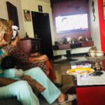 Nithya Das Instagram - Naman is watching tv wid his dadu and dadi🤦🏻‍♀️