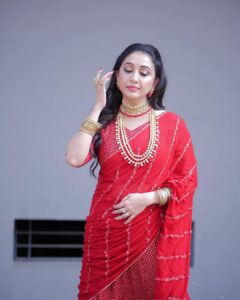 Nithya Das Instagram - We find ourselves in the unknown… Costume courtesy @house_of_shalabam Stylist @anjalii___vinod
H&M @mukeshmuralimakeover @Ornaments @seeruscollections