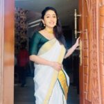 Nithya Das Instagram - Smile from ur heart ❤️ Outfit : @supriya_weavers_kuthampully PC : @nimeshikaradhakrishnan
