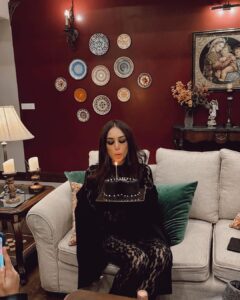 Nitibha Kaul Instagram - Scorpio Szn 🖤 Cake @allthatshebakes Hosted by @lohonostays_