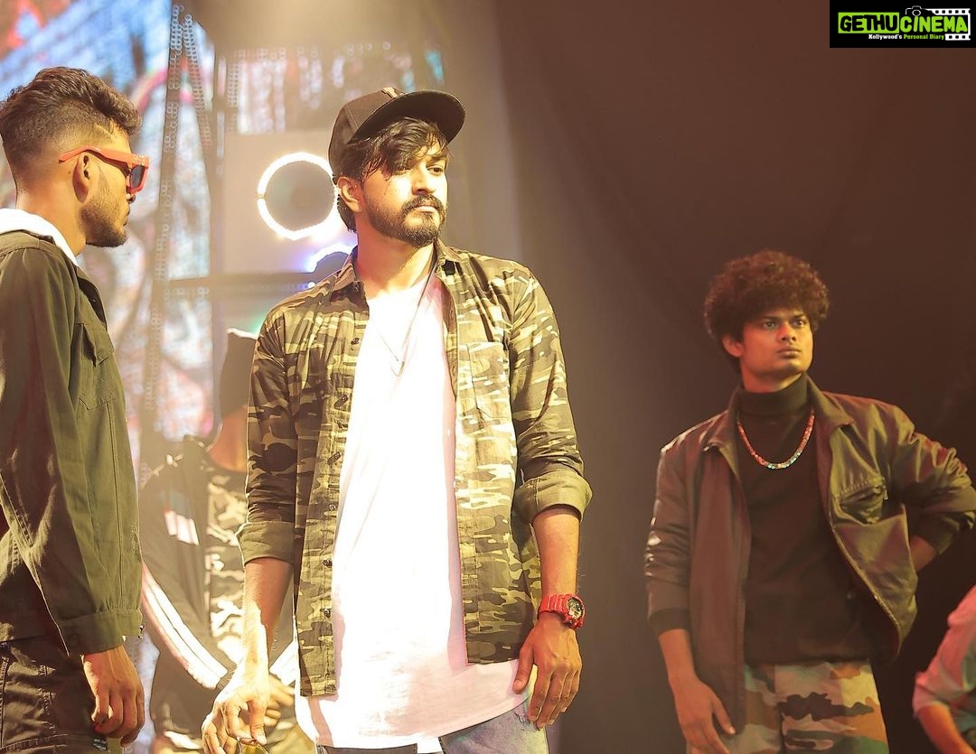 Nixen Instagram - BTS of OTHA THAMARAI❣️ with @themugenrao anna😍 . #1 . #albumsong #album #tamil #tamilsong #love #tamillovestatus #sidsriram #natpuforever #kollywood #natpethunai #hiphopmusic #hiphopadhifans #lovesongs #hiphoptamizhafans #harishkalyan #natputamilsong #aniruthravichander #singlelyf #aniruthfansclub #ispaderajavumidhayaraniyum #hiphobadhi #singlepasanga #natpethunaichallenge #thangamagan #natpuda #sandalwood #rajarani #song #natpunaennanutheriyuma Chennai, India
