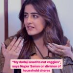 Nupur Sanon Instagram - In the latest episode of The Male Feminist, @nupursanon talks about her mother being her role model, seeing instances of equality at home, and her bond with her sister @Kritisanon! Watch the full episode exclusively on our YouTube channel. Link in bio! . Host outfit courtesy - @suta_bombay . #nupursanon #filhaalsong #popkaun #kunalkhemmu #divisionofchores #equality #kritisanon #themalefeminist #hauterrfly