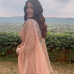 Nupur Sanon Instagram - Pretty places,soothing songs and smiling Pihu 🥰🫶🤭 • Outfit : @malasaofficial 🌼