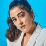 Nupur Sanon Instagram - Who makes your eyes vulnerable? 👀💎🫶 • 📸 : @mohitvaru Hmu : @kavyesharmaofficial @pinkeykashidonhair