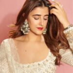 Nupur Sanon Instagram - I did a proper RED lip for the first time!!❤️❤️‼️❤️❤️ • Team Sara : Hmu - @makeupbydevanshii Styled by - @ashwin_ash1 & @hassankhan_3 Style team - @ahmedxmirza Outfit - @jade_bymk Jewellery- @houseofqc Shot by - @visualaffairs_va