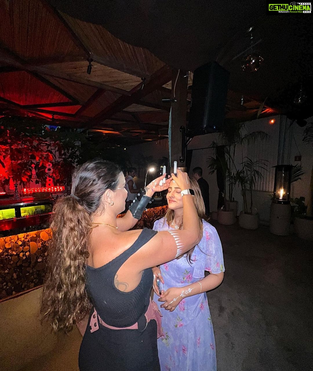Nupur Sanon Instagram - Turned LA lilac one beautiful evening 💜 Yamashiro