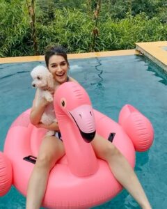 Nupur Sanon Instagram - |-| appy Birthday to the most beautiful human-the bestest sister-the loyalest best friend-I can keep HYPHEN-ing the nicest things to you ‘cause that’s who you are! Perfect! When I was growing up … I remember always have one question when I looked at you,my big sister- God, how is she so perfect? How can she be so beautiful, so loving , so kind , so responsible,so intelligent,so caring , so EVERYTHING all at once! You’ve set the bar so damn high for the kind of people I want around me Krits…and that has always easily protected me from the wrong people…because I knew what was Right , what felt right .. from the beginning.. and that right has always been YOU :) I love you 🫂 Here’s praying to god for sending happiness and the right kind of love in your life..your kind of love..the rare one ! ❤️ Keep flying high my 🦋 butterfly! To roaming the entire world together with my girl! To having the bestest emotional moments together! To sticking through all the ups and downs life throws at us! Forever🧿 You have my heart for life! 🤝🏻 @kritisanon