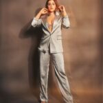 Nupur Sanon Instagram - While you run after gold, You’ll miss her ‘cause she’s The silver lining! 🪩❤️‍🔥;) • Jewellery- @karishma.joolry HMU- @kavyesharmaofficial @pinkeykashidonhair Styled by- @sukritigrover Style Team- @vanigupta.23 @simrankumar19 📸- @visualaffairs_va #aboutlastnight #forJio