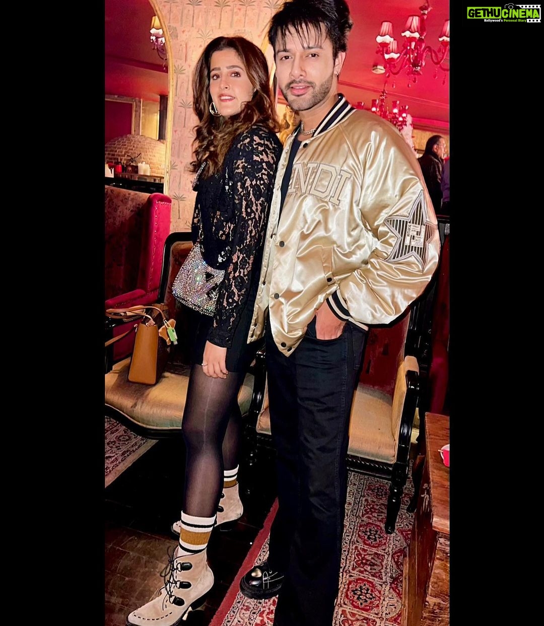 Nupur Sanon Instagram - It’s my favourite boy’s birthday! May your eyes always keep twinkling and may you always keep smiling like a kid 🫶 Praying for only and only the best for you🫂🧿 #happybirthdaySB