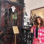 Nupur Sanon Instagram - Istanbul’s first electric elevator at the Pera Palas Oteli that’s still in function today🔥 #HistoricalElevator #ThePeraPalace #1892 Pera Palace Hotel