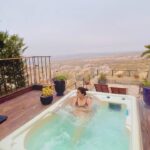 Nupur Sanon Instagram - This is how a cute cave-concept stay in Cappadocia looks like! 💕 They actually apply the ‘less is more’ here and I couldn’t agree more! ☺️🌈