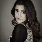 Nupur Sanon Instagram - SARA up-close for you with all the ‘feels’ in the eyes…👀❤️😌 • Team Sara : Hmu : @makeupbydevanshii Styled by - @ashwin_ash1 & @hassankhan_3 Style team - @ahmedxmirza Outfit - @mishruofficial Jewellery- @shopriyaaofficial Shot by - @pranav.foto