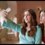Nupur Sanon Instagram - After countless requests, @kritisanon is finally revealing the secret behind her glowing skin! 💁🏻‍♀️ I'm thrilled. Are you too? 🤩 Come join me!💚 #HamdardIndia #skincare #skincareroutine #skincaretips #skincareproducts #skinhealth #skintips #skintreatment #skincarenatural #skintherapist #skinexperts #skinspecialist