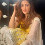 Nupur Sanon Instagram - Favourite lines❤️🧿😇 #punjaban