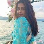 Nupur Sanon Instagram - Meet me where the sky kisses the sea 🧜‍♀️❤️🌊