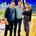 Nupur Sanon Instagram - There’s so much to learn every time I meet you. Humility, passion and so much more. Legend for a reason #MahendraSinghDhoni @mahi7781 Bhai ❤️ @nupursanon @hitesh412740