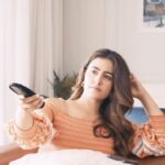 Nupur Sanon Instagram - FOMO is real! 😳🥺 And so is my love for travel.💕 But it’s not that easy to just magically disappear to my dream destination every time I feel like! Or is it? ;) #OpenExperiences #Ad