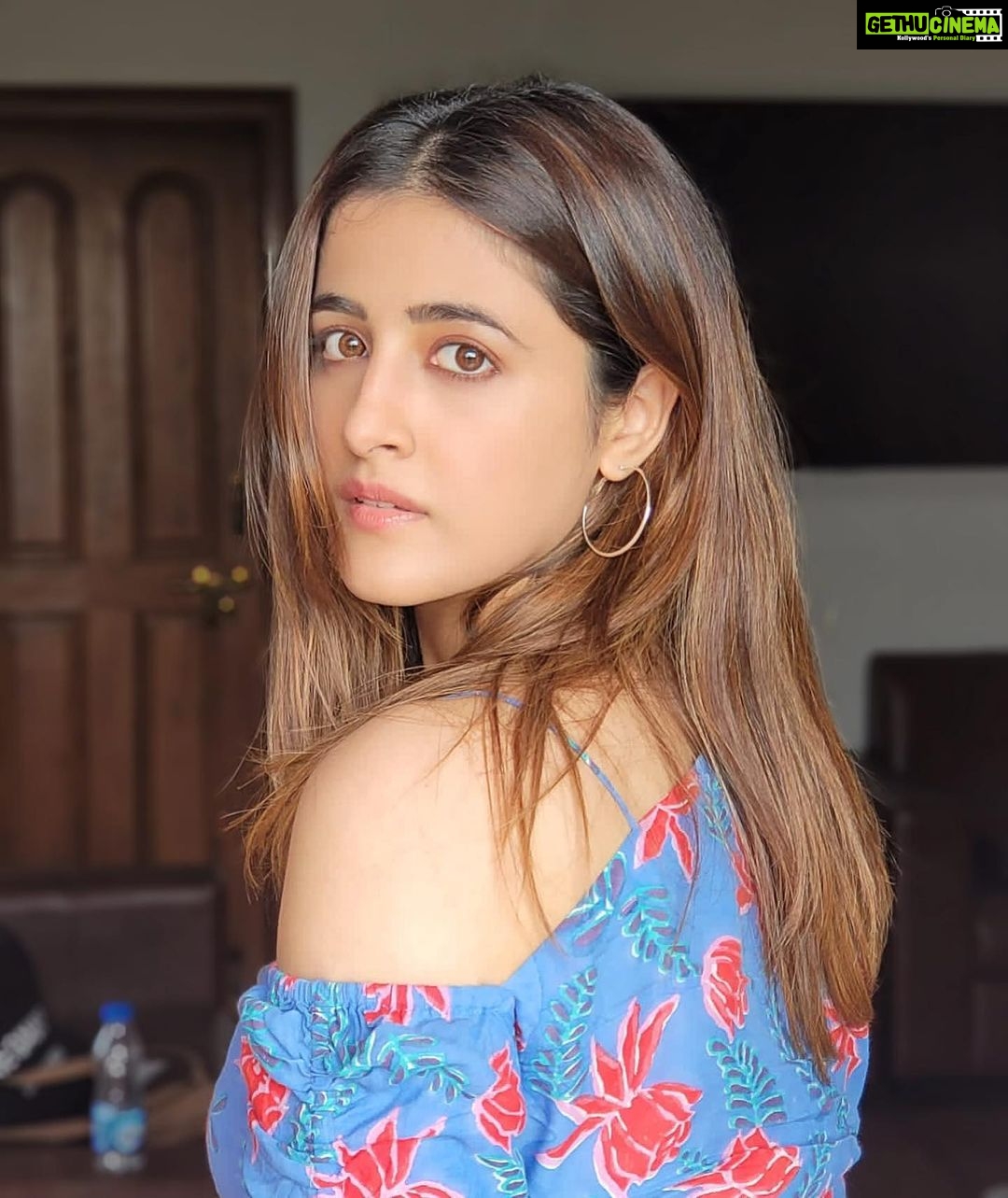Nupur Sanon Instagram - Saaf Niyat ππ»π β¦ basπ§Ώπ