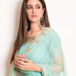Nupur Sanon Instagram - Main jaha rahun jahan mein yaad rahe tu …aye watan 🇮🇳 Happy Independence Day 🙏🏻🌸😇