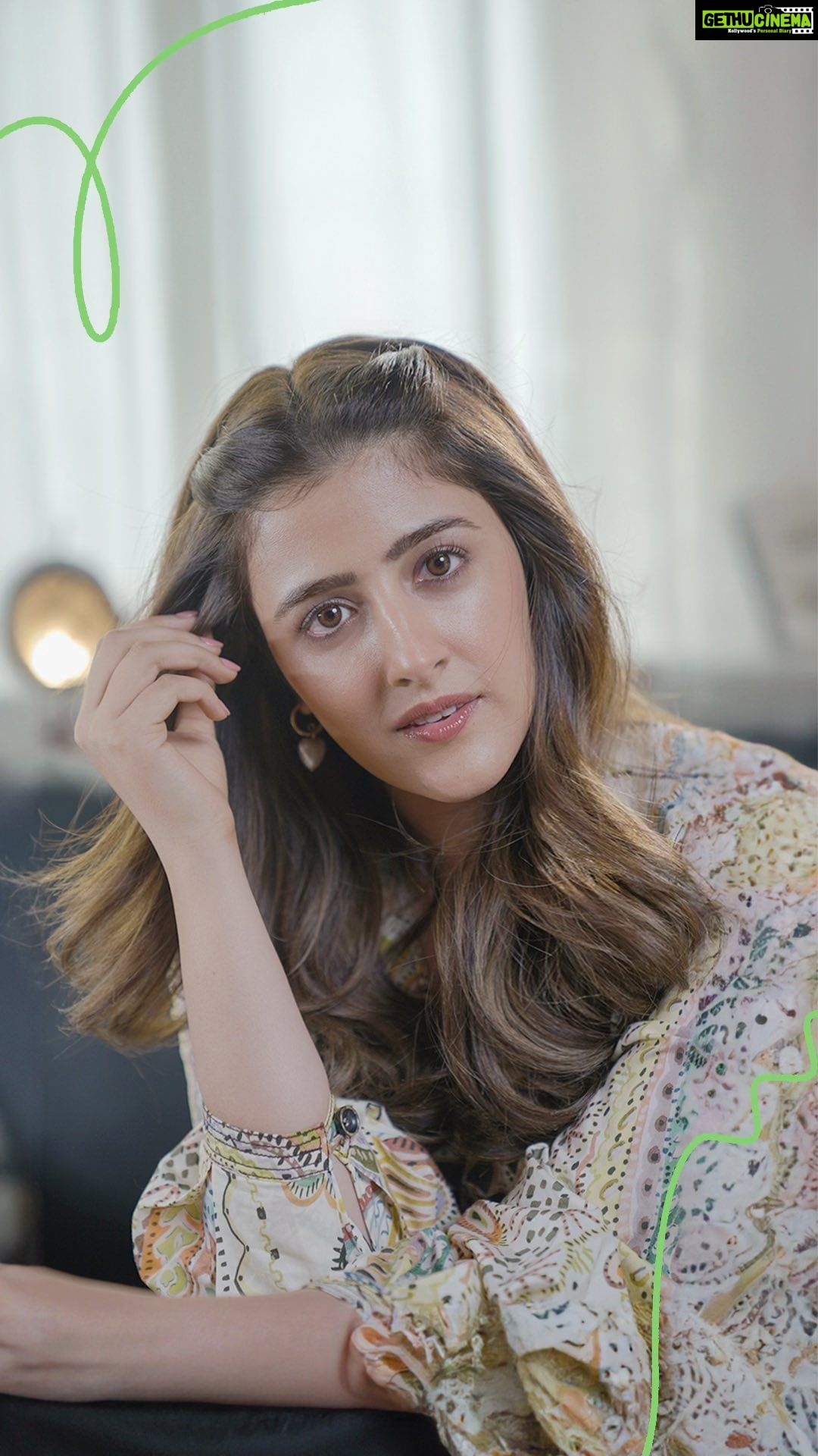 Nupur Sanon Instagram - @happnindia understands the dating game inside out! 💞 Just like finding the perfect match, spotting the right flags also matters. @happnindia helps us uncover connections in the places we love, making every encounter a potential start to something incredible. Why wait for fate? Let’s #makeithappn! 😉 #happn
