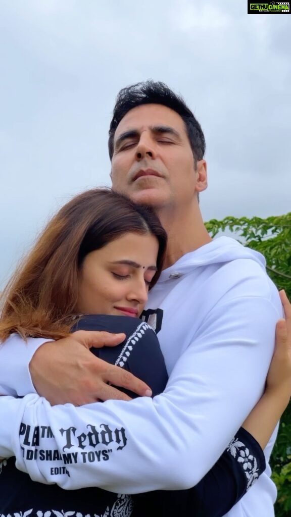 Nupur Sanon Instagram - Loving all your amazing #filhaal2reels 👏🏻💕 Here’s my reel with @akshaykumar sir 🔥 Can’t wait to see yours and to share the best ones☺️💯 #filhaal2mohabbat #filhaal2reels #filhaal2