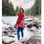 Nupur Sanon Instagram - Itniiiiii HASEEN jagah 🥲🌷🌊 🏔💕 Pahalgam ,Kashmir