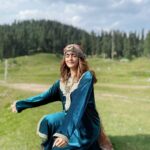 Nupur Sanon Instagram - सच कहते हैं … जन्नत है ! 🌹 Gulmarg, Kashmir