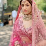 Nupur Sanon Instagram – Rab di ‘Meher’ 🙏🏻💕☺️

Shukriya …. Itni ‘Mohabbat’ karne ke liye 😇

#MeherGrewal #Filhaal2Mohabbat 

Lehenga- @bindaniofficial 
Jewellery- @koharbykanika
@minerali_store 

A big thanks to my team 🌸

Stylist : @sukritigrover 
Assistant stylists : @vanigupta.23 @vasudhaguptaa 
Hair : @hairstylist_madhav 
Makeup : @kavyesharmaofficial @florianhurel