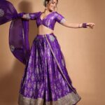 Nupur Sanon Instagram – दिल मेरा है मुकेया
घुम वेख्खी सारी दुनिया .. पर तेरे ते आ रुकेया 💜🥲🤍💜
•
Hmu – @makeupbydevanshii
Styled by – @ashwin_ash1 & @hassankhan_3
Style team – @ahmedxmirza
Outfit – @sobariko
Jewellery- @karnikajewelshyd
Shot by – @pranav.foto