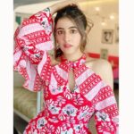 Nupur Sanon Instagram - 𝙁𝙚𝙡𝙩 𝙡𝙞𝙠𝙚 𝙖 🍓