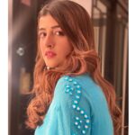 Nupur Sanon Instagram - A few more ... I couldn’t choose यार !! 😛☺️💙💙🌸 • Wearing @sukritiandaakritiofficial #diwali2020