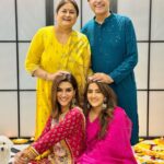 Nupur Sanon Instagram - Clearly we weren’t coordinated!! 🤣 Here’s to a colourful year ahead! ❤️🩷💛💙 Happy Diwali from the Sanon parivaar!! 💥🪔