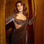 Nupur Sanon Instagram - Love how I end up finding the coolest remixes on Instagram! ❤️‍🔥 • Outfit- @manishmalhotraworld Jewellery- @razwada.jewels HMU- @makeupbydevanshii @rasilaravariamua Styled by- @sukritigrover Styling Team- @vanigupta.23 @harshitadaga01 @bitofbash 📸 - @tejasnerurkarr