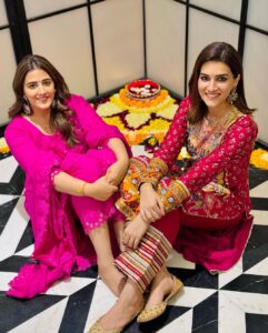 Nupur Sanon Instagram - Always&forever😇💗🧿