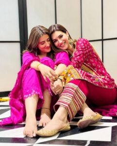 Nupur Sanon Instagram - Always&forever😇💗🧿