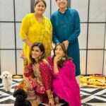 Nupur Sanon Instagram - Clearly we weren’t coordinated!! 🤣 Here’s to a colourful year ahead! ❤️🩷💛💙 Happy Diwali from the Sanon parivaar!! 💥🪔